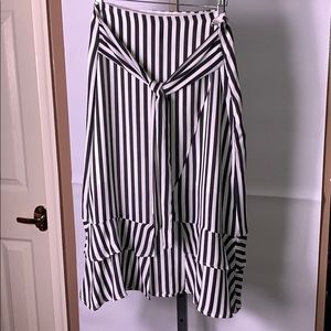 Just Your Simple Black & White Skirt